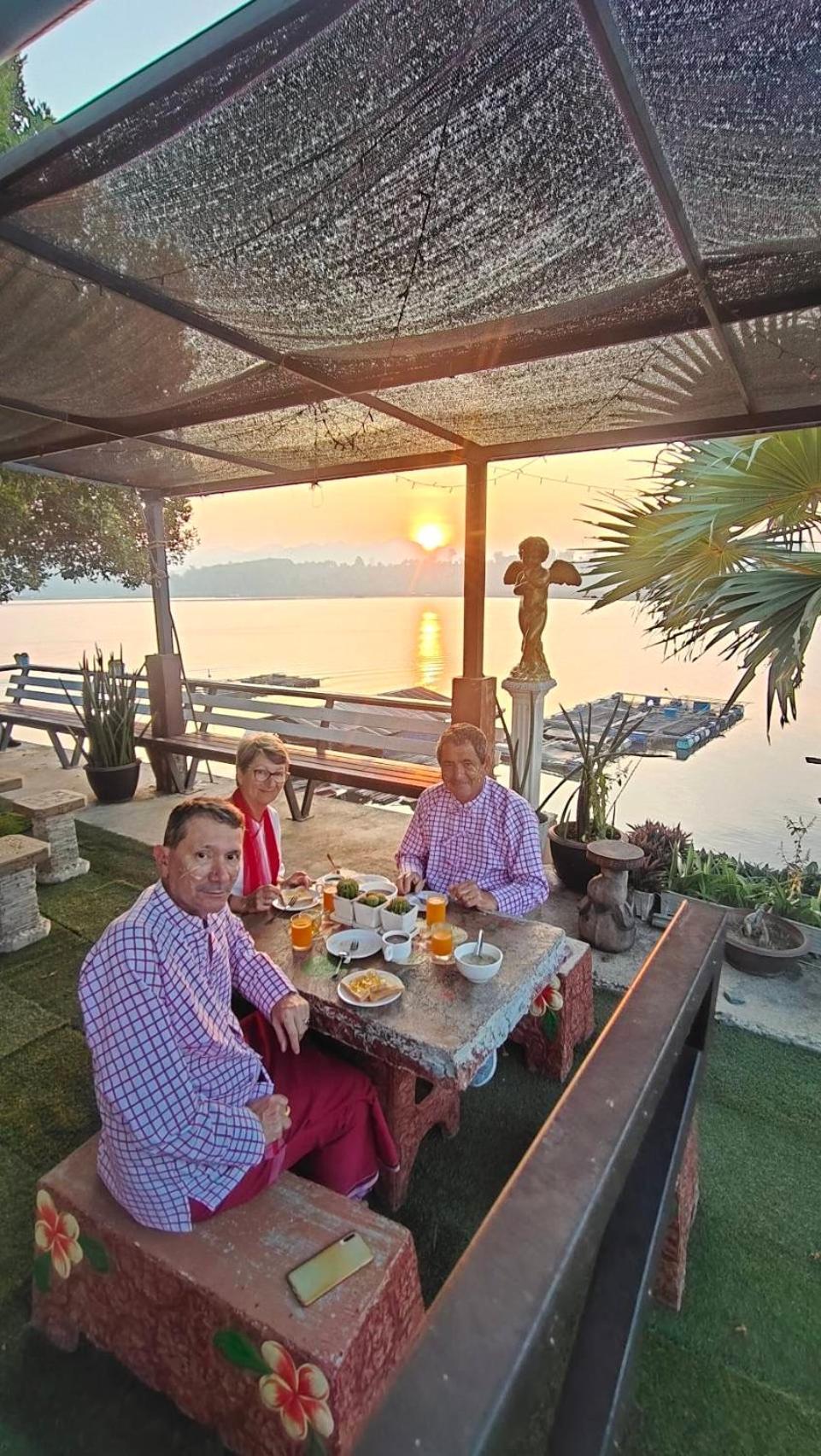 Baan Dongsak River View Sangkhla Buri Exteriér fotografie
